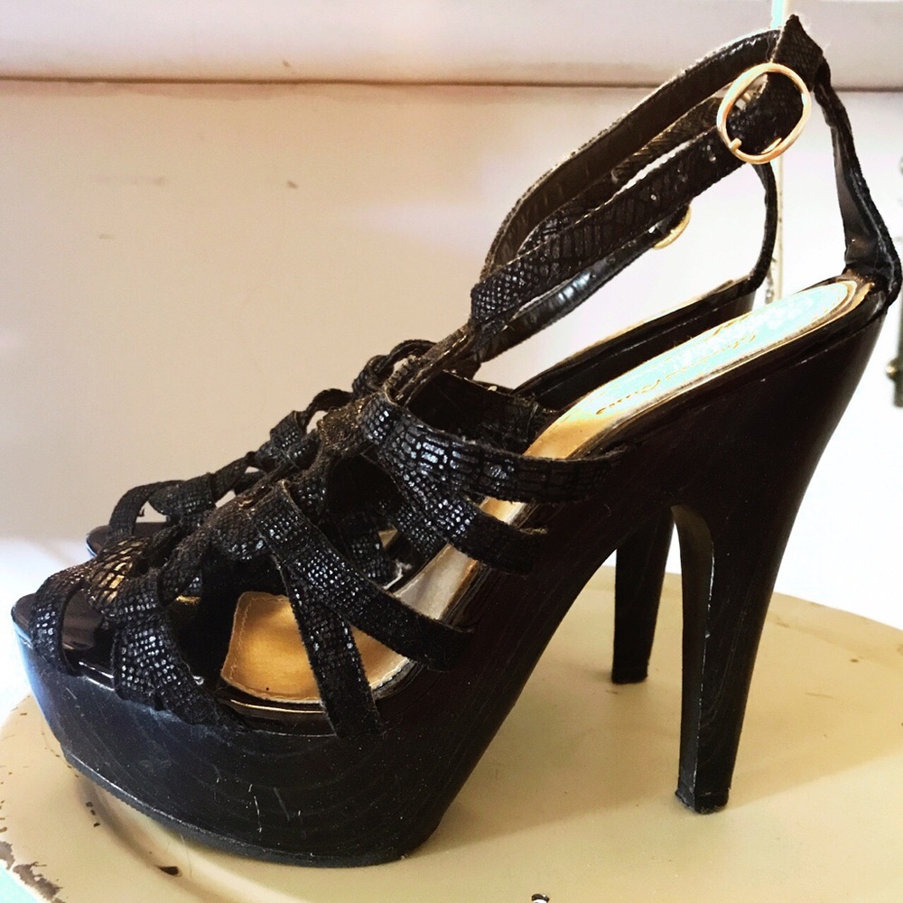 Platform heels